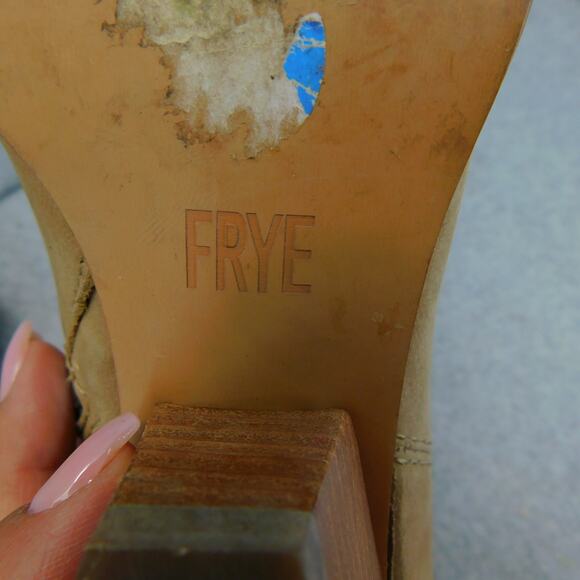 Frye Women's Reina Ash Beige Leather Side Zip Ankle Booties Pointed Toe Size 6.5 - Picture 10 of 11